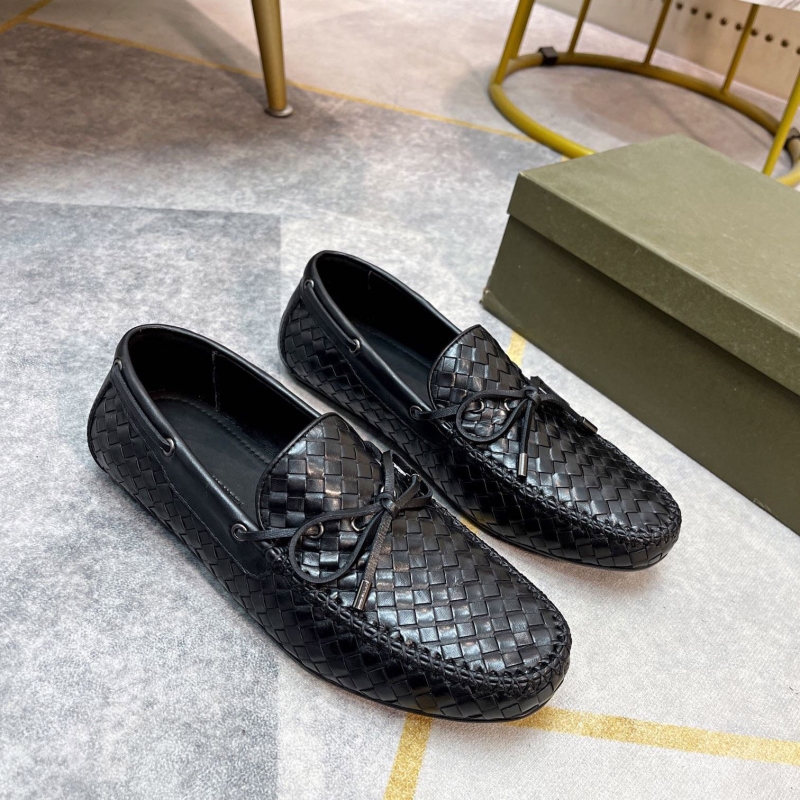 bo*te*ga Ve*ne*ta leather shoes